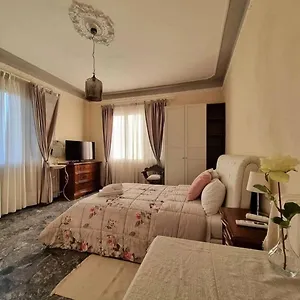 Le Rose Di Paola Frühstückspension Santa Maria a Monte